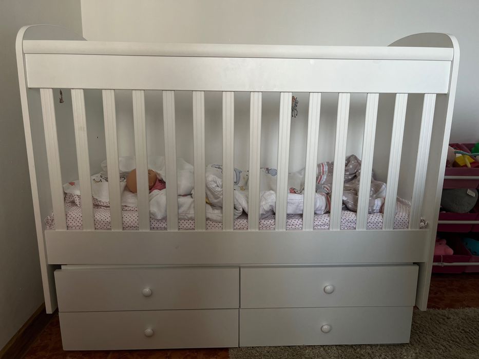 Бебешка кошара 120/80 с Матрак и люлеещ механизъм