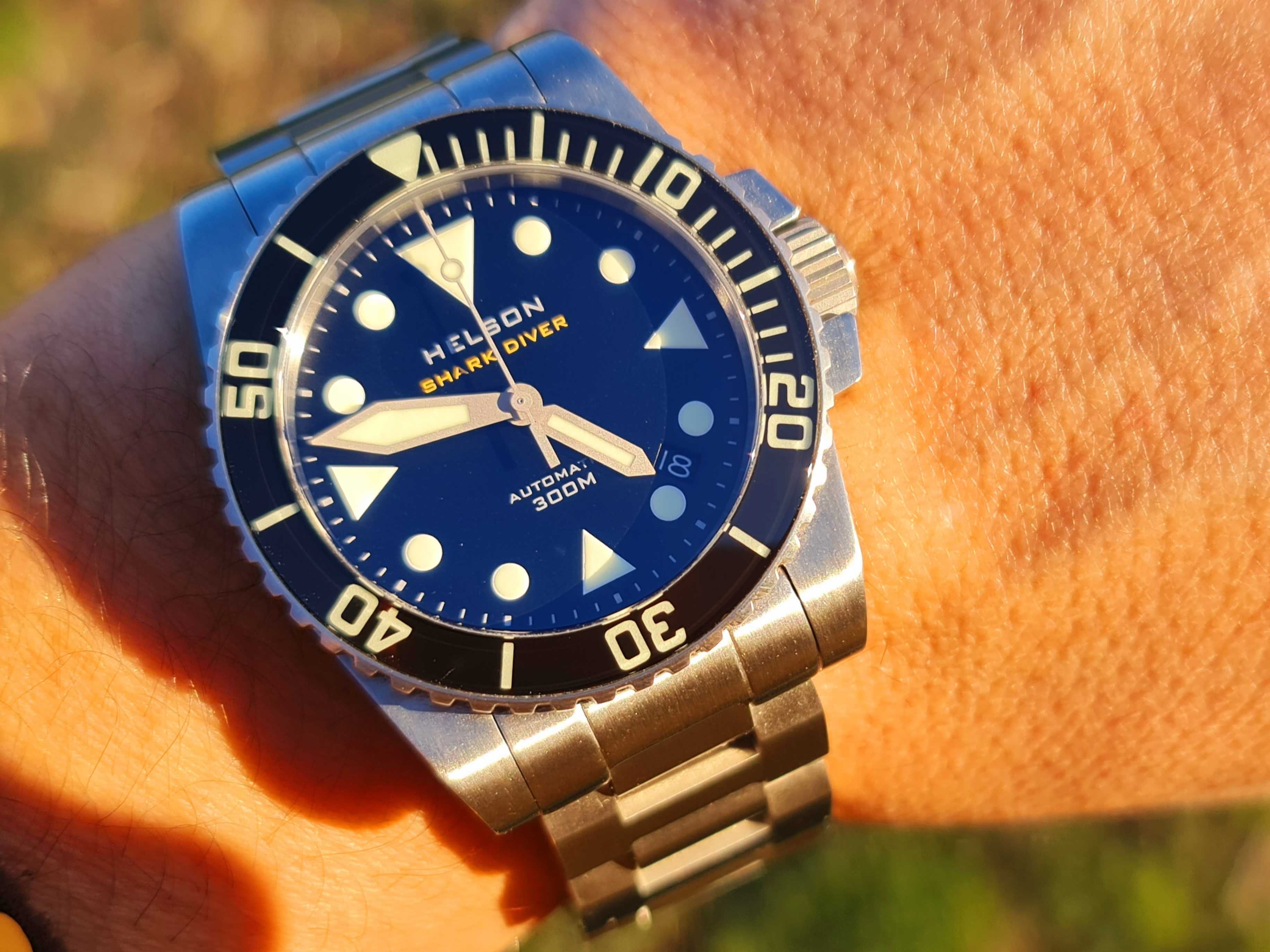 Helson Shark Diver 300m. Automatic Miyota 9015