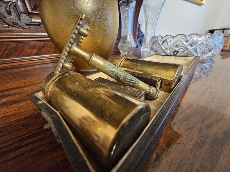 Aparat de ras  smf England