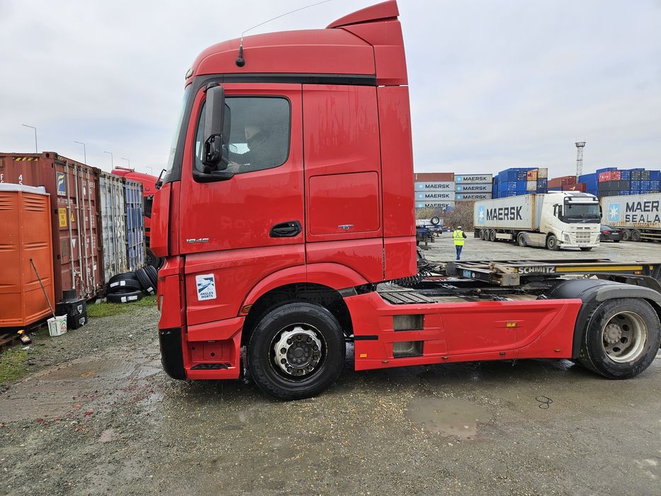 Mercedes-Actros 1846