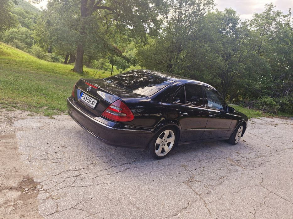 Мерцедес  Е class w211 Avangarde