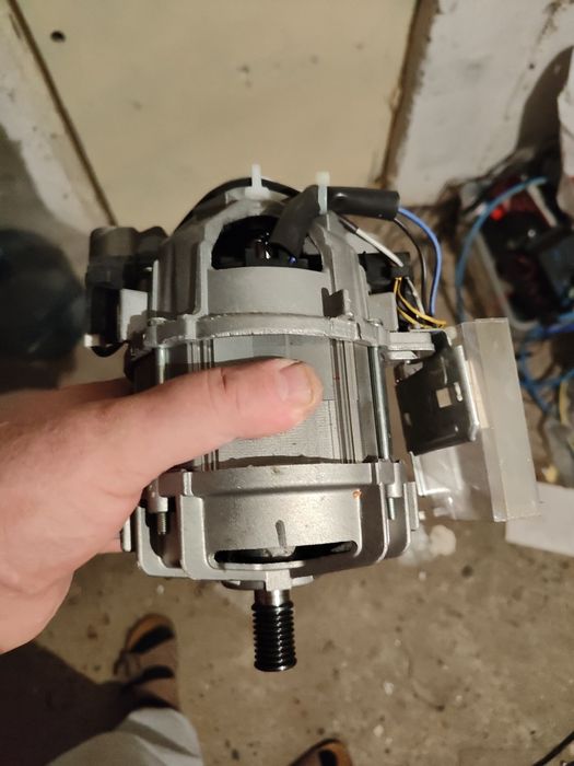 Motor mașină de spalat