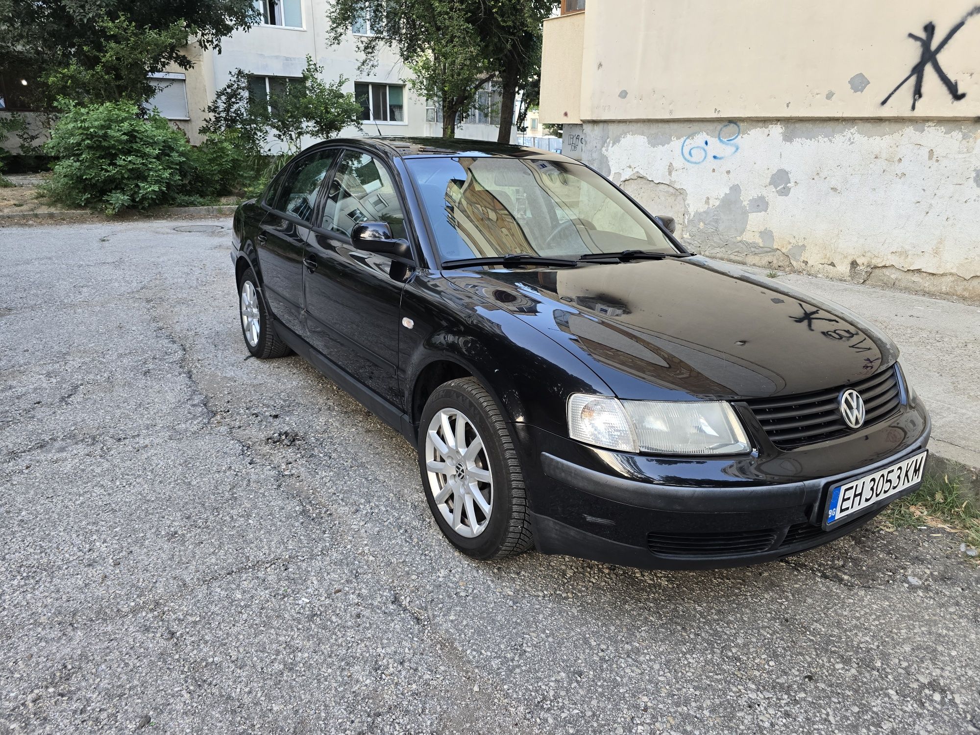 Продавам Volkswagen Passat B5