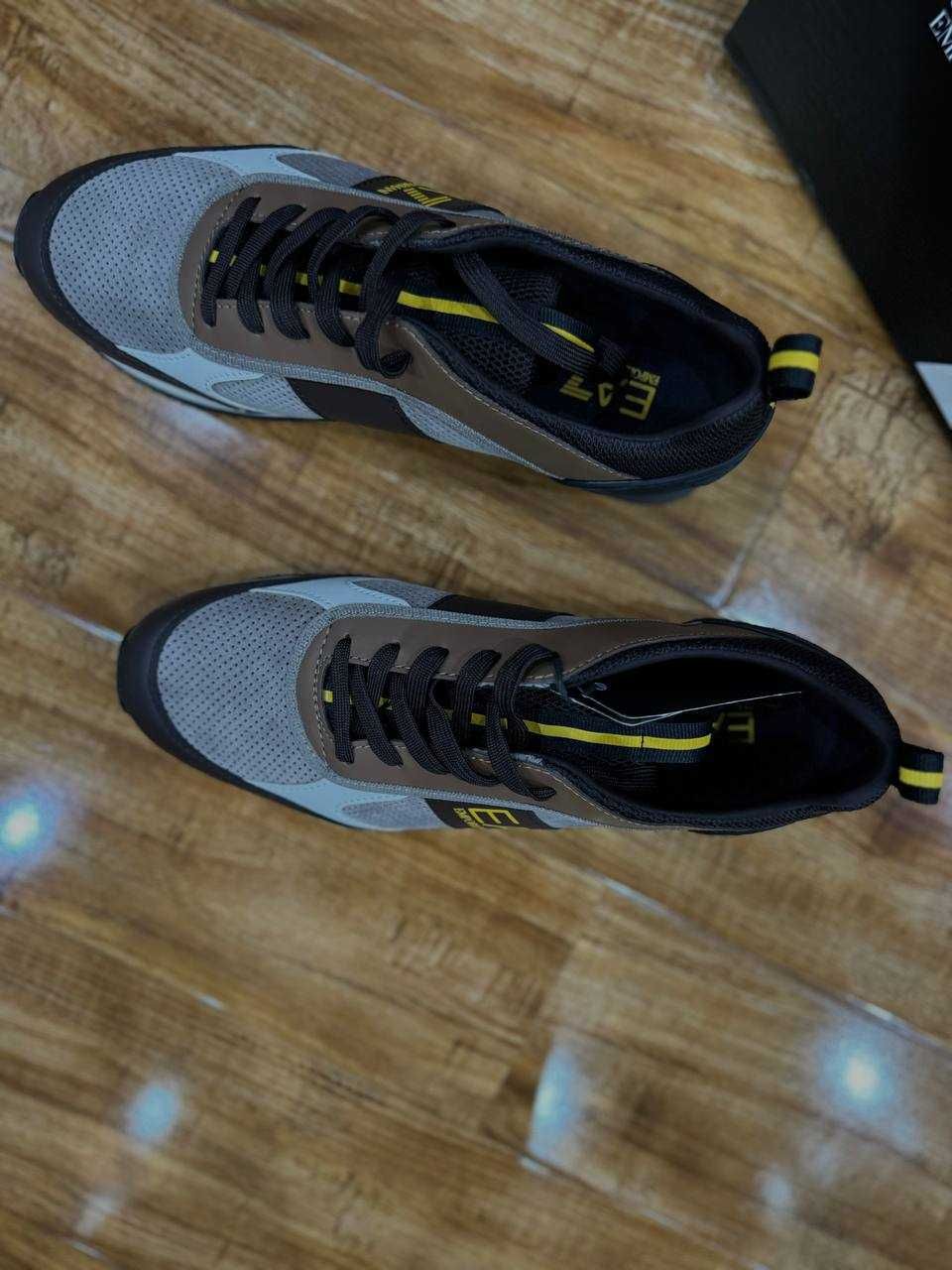 EA7 Armani мужские кроссовки в спортивном стиле