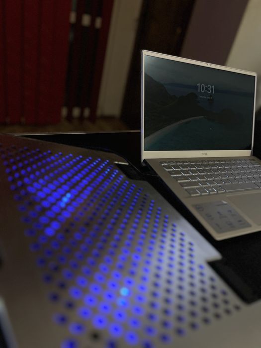Laptop Dell Ryzen 5 | Geantă + Cooler CADOU  | Super ofertă