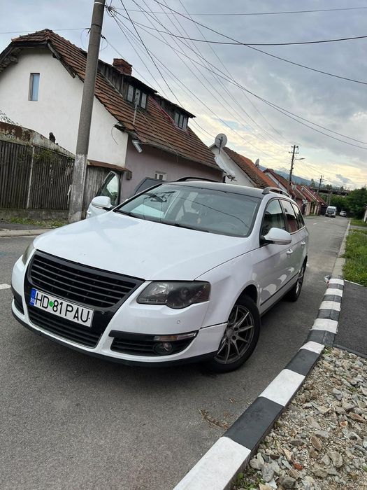 Vând passat b6 2010 în stare bună