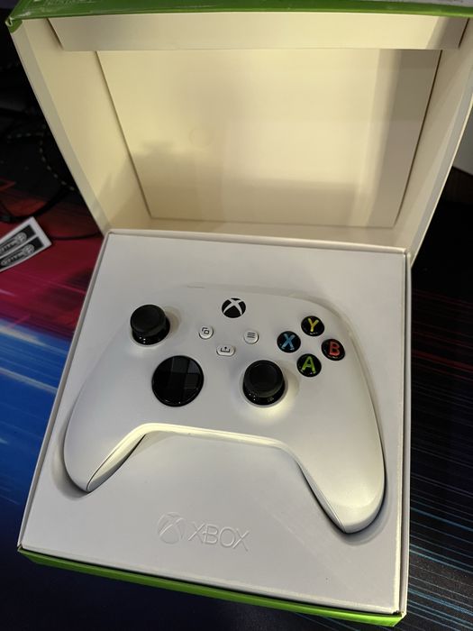Vând controller xbox series s