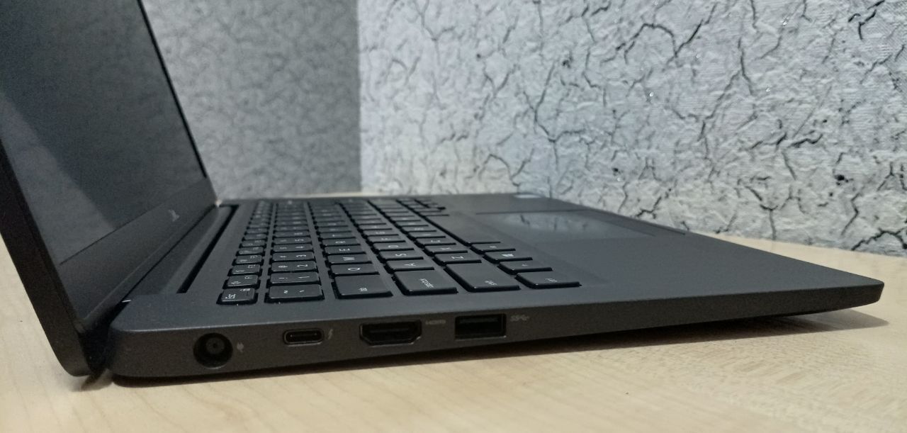 DELL Latitude 7400 14" IPS FullHD/ CORE i7-8665U/ 8GB DDR4/ 256GB NVMe