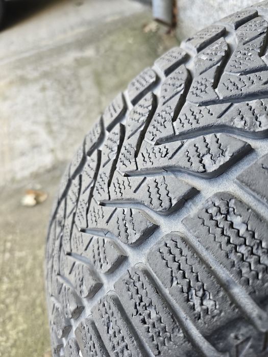 Зимни гуми 225/55/16 lassa