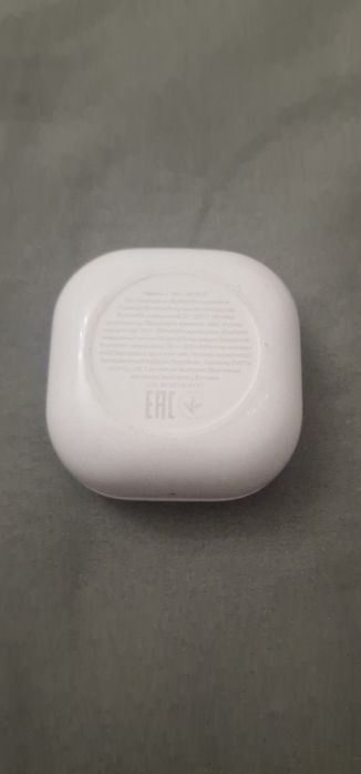 Продам беспроводные наушники за 20 тысяч тенге