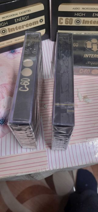 Casete audio noi INTERCOM sigilate