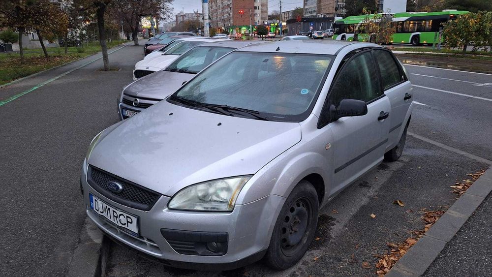 Ford Focus 2 Hatchback 1.6 Benzina (2005)
