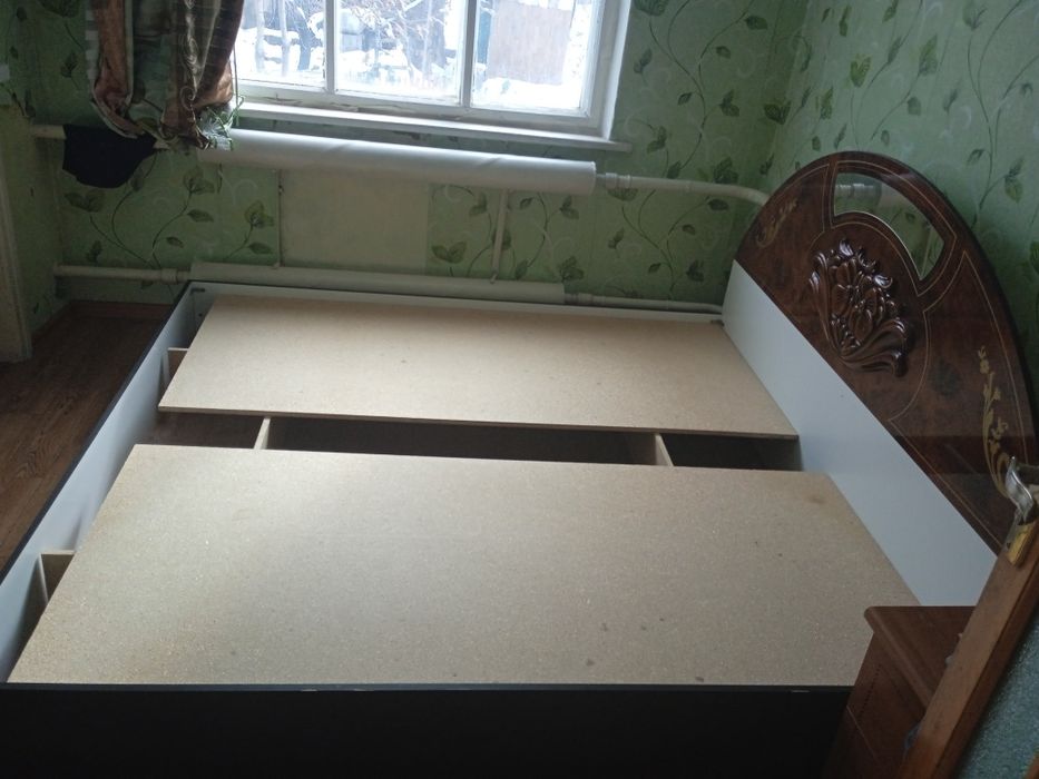 Продам двуспальную кровать 180×190