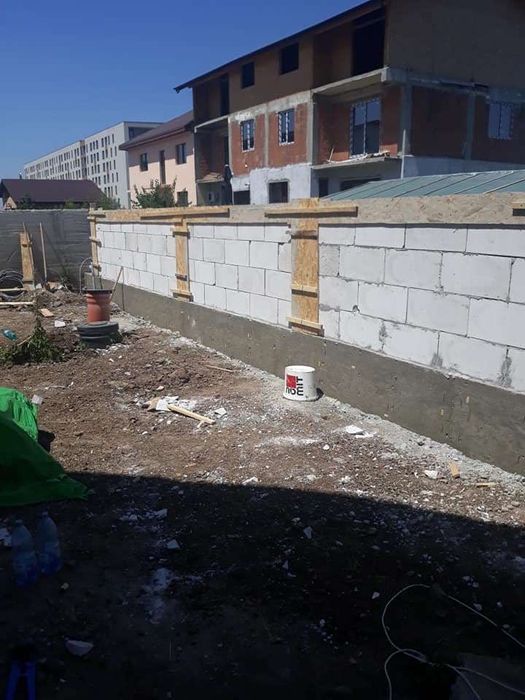 Executam garduri din bca/plasa bordurata / sipca metalica / tabla