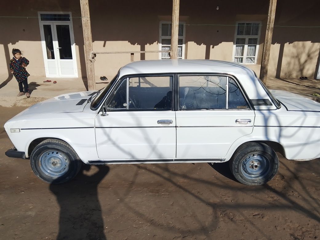 Vaz 2106 yaxshi sastiyanada narxi 15 mil kelishiladi