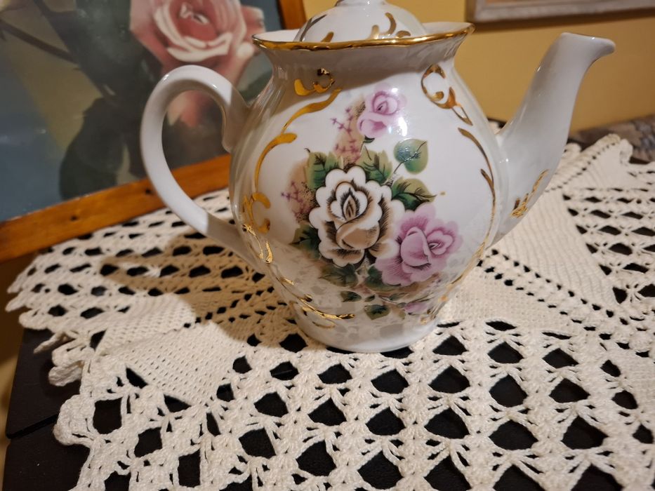 Руски чайник с декор