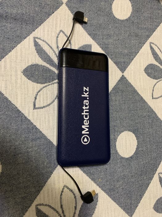 Повербанк мечта рабочий со встроенными проводами и переходником type-c