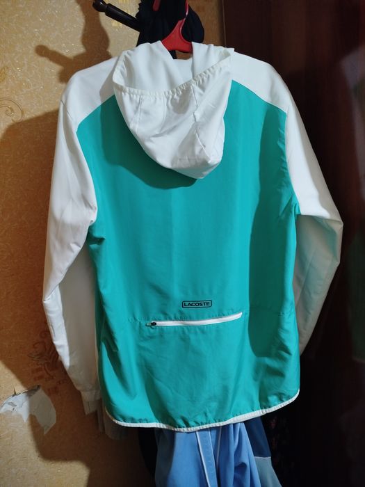 LACOSTE sotiladi