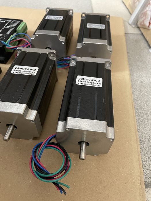 Set 4 motoare pas cu pas cu drivere