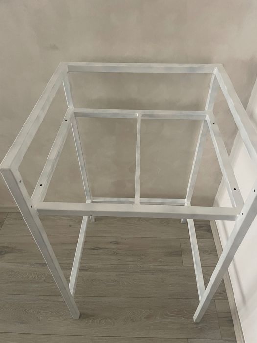 Метална поставка за пералня и сушилня