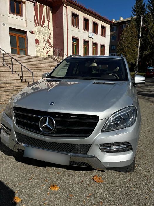 Mercedes-Benz ML Stare perfecta, schimburi făcute la timp, fără defecte ascunse