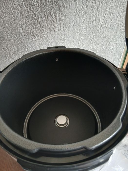 Vând oala electrică Tefal de 6L