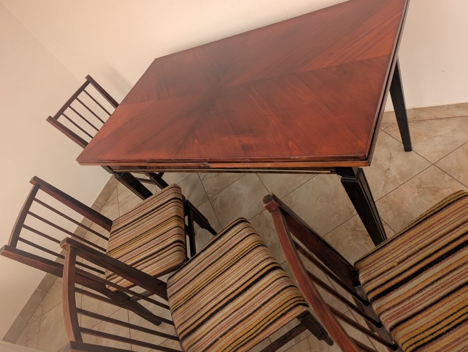 Masă extensibilă vintage cu 6 scaune