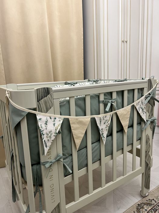 Продам детскую кровать Happy baby love