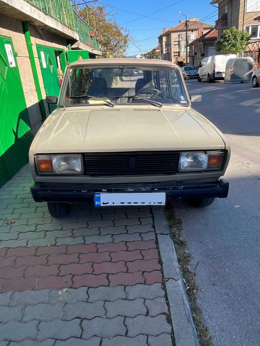 Продавам Лада 2104 в движение