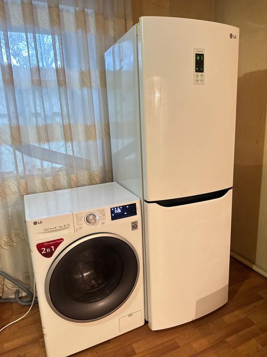 Продам Холодильник LG система no frost