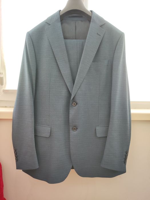 Продам мужской костюм