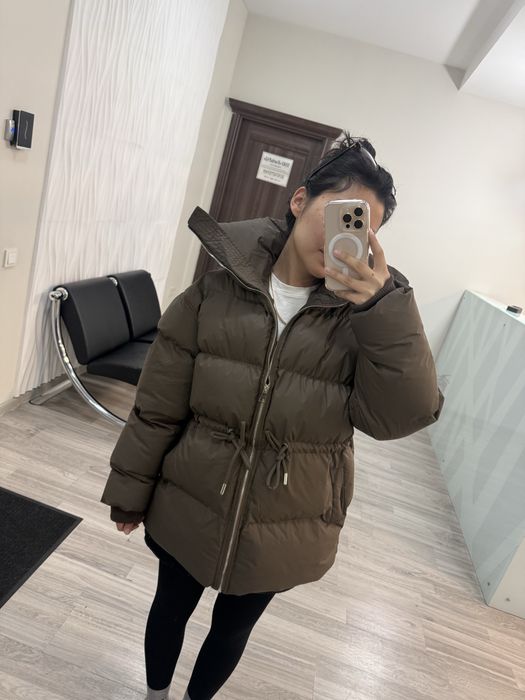 Продам новую зимнюю куртку!