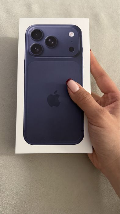 Продам новый iphone 17pro 256