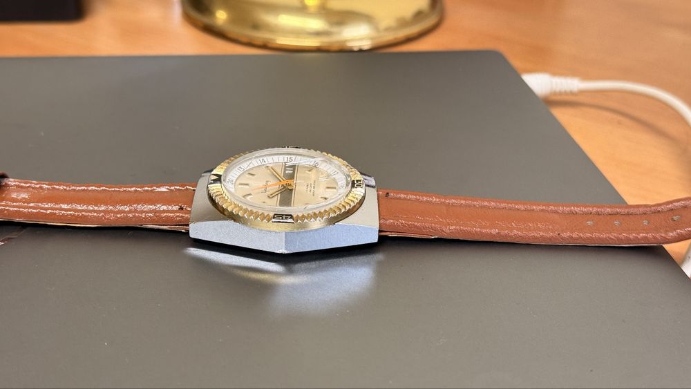 Ceas mecanic diver 39mm Yearling Sicura