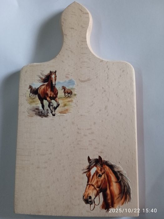 Дървена дъска с декорация по избор