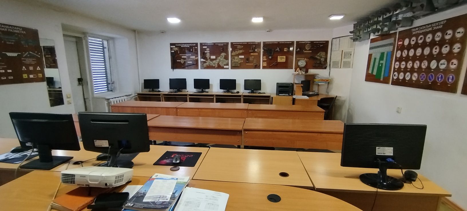 Продается коммерческое помещение,, общей площадью 48
