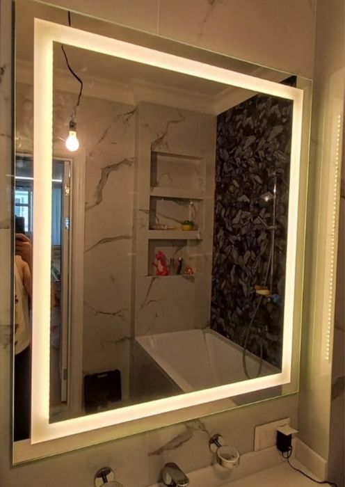 Настенное зеркало с подсв 17.000тг емть торг!!!