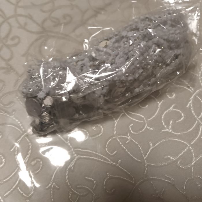 Svarovskiy toshlar kelin koylaklarga