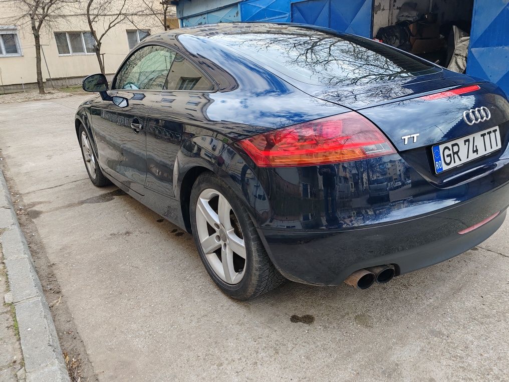 Audi tt 2008 (200hp)