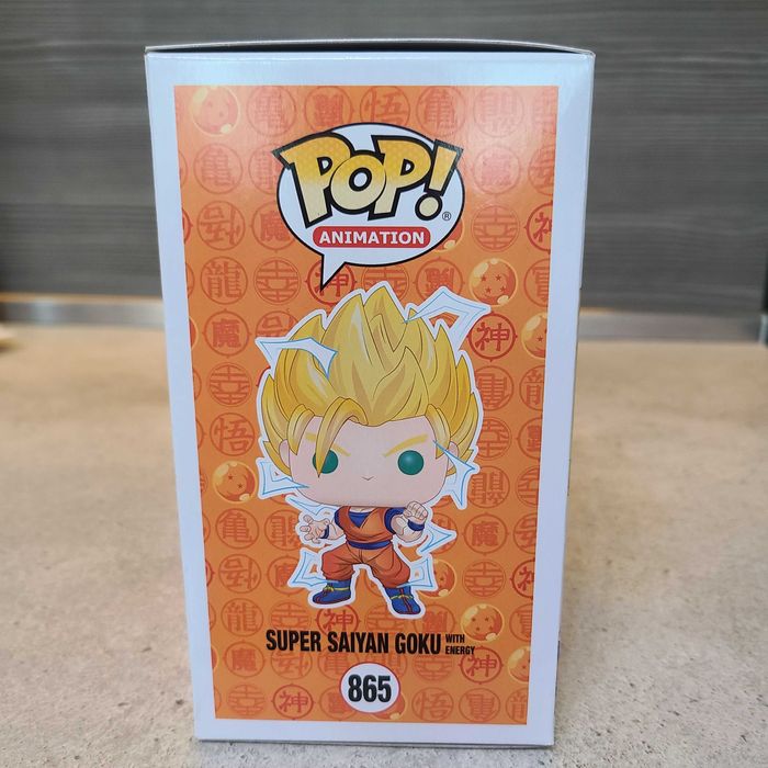 Кукли  Фънко ПОП Holiday Barbie  (08) и Super Saiyan Goku  (865)