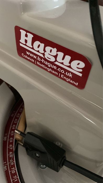 Masina cusut tricotaj Hague