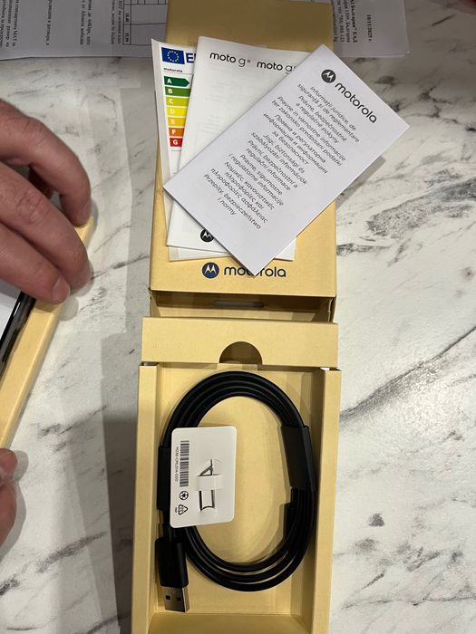 Чисто нов телефон Motorola Moto G05