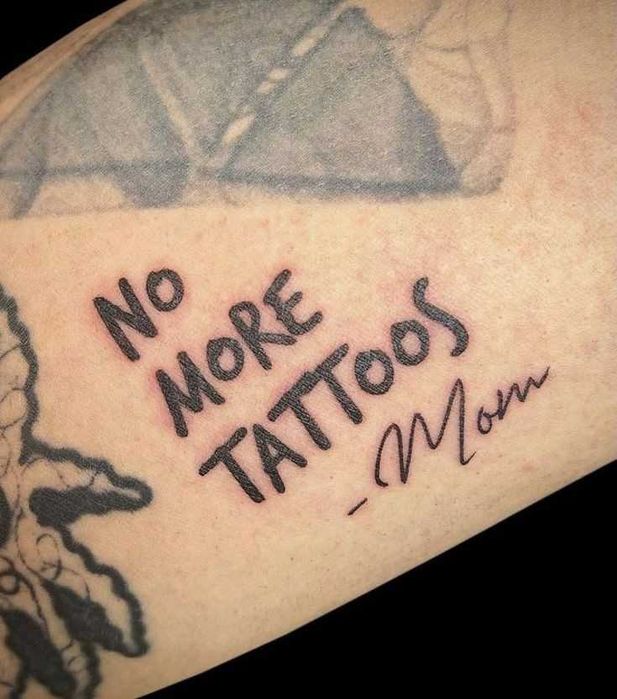 Tattoo Artist/Black&White/colours/stippling shading