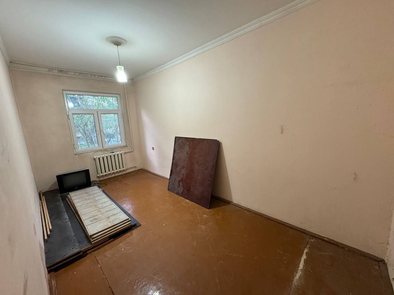 Юнусабад 7кв 2/1/4 орт Идеал маркет 50м²