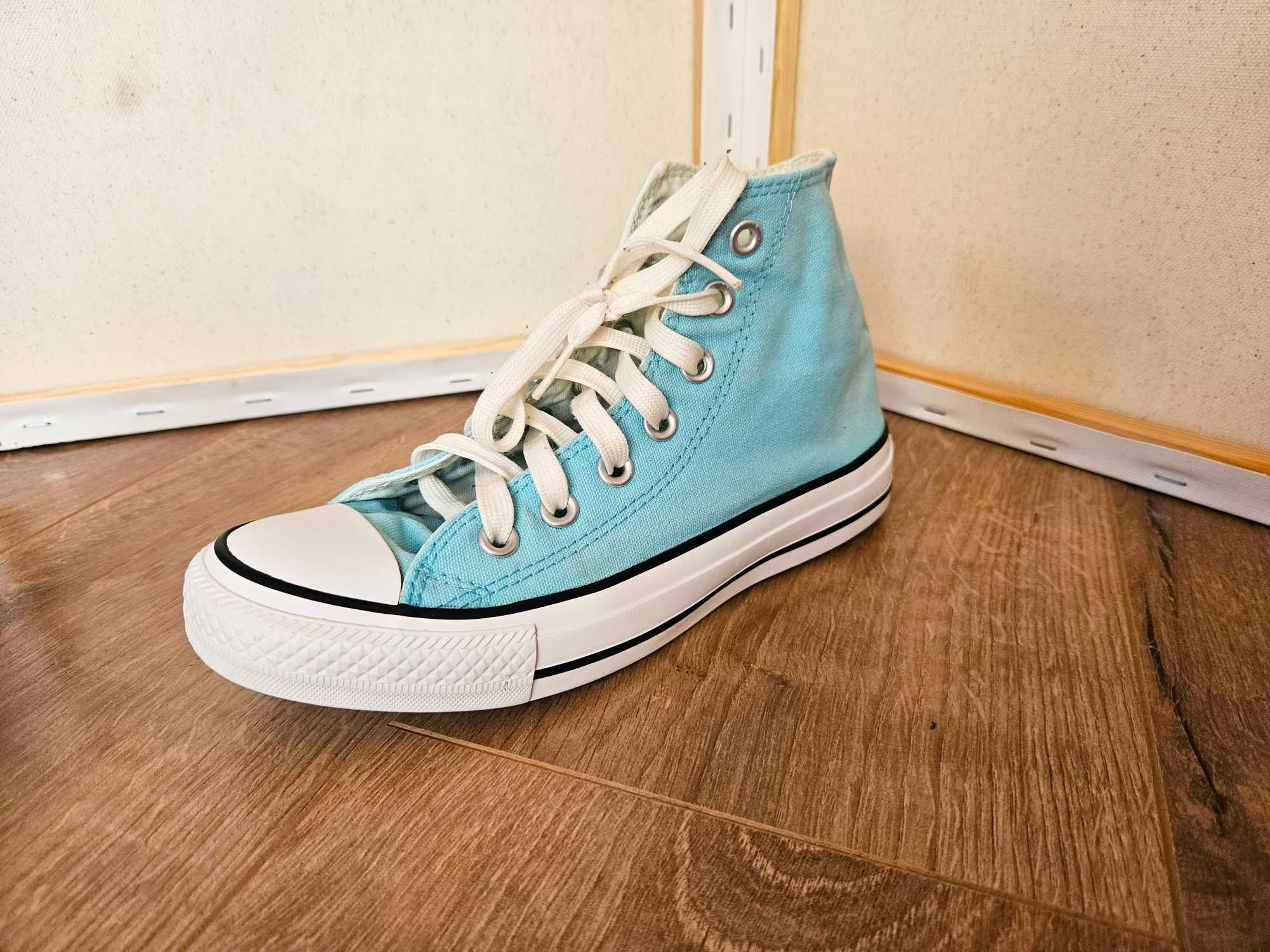 Високи кецове Convers, светло сини. Размер -36ти.