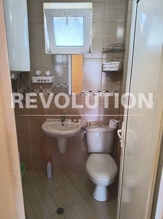 Дава се под наем Тристаен апартамент в Варна, Трошево - 82 кв.м за 500 € - Снимка #4