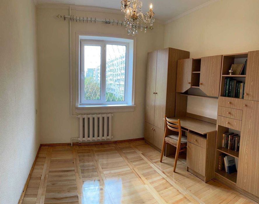 Продаю 4-комнатную квартиру в центре Ташкента — Госпитальный массив