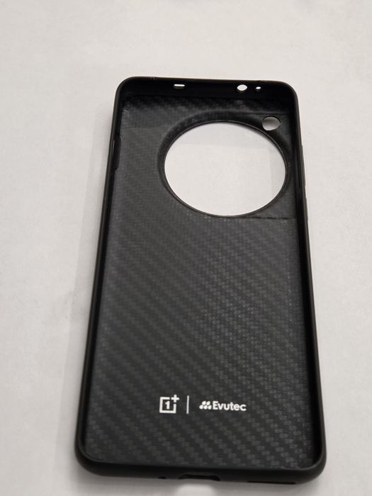 Чехлы на Oneplus