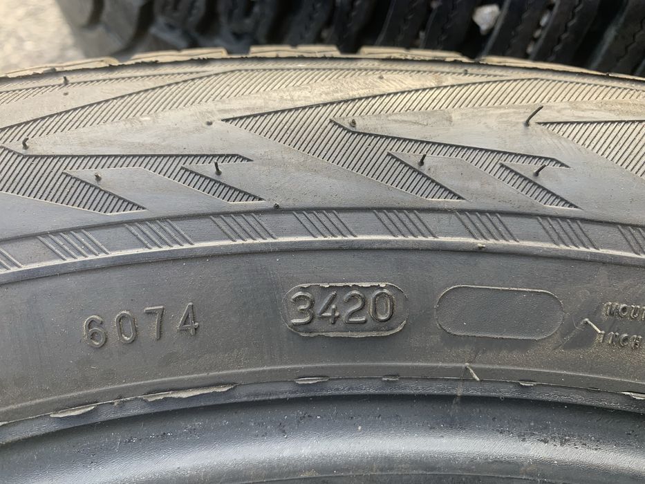 255/50R20 зимни гуми джип 255-50-20 NOKIAN SUV нов DOT:3420 zimni gumi