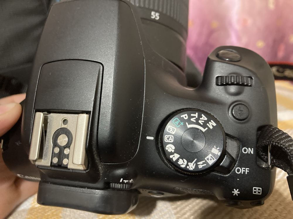 Фотокамера Canon EOS 1300D
